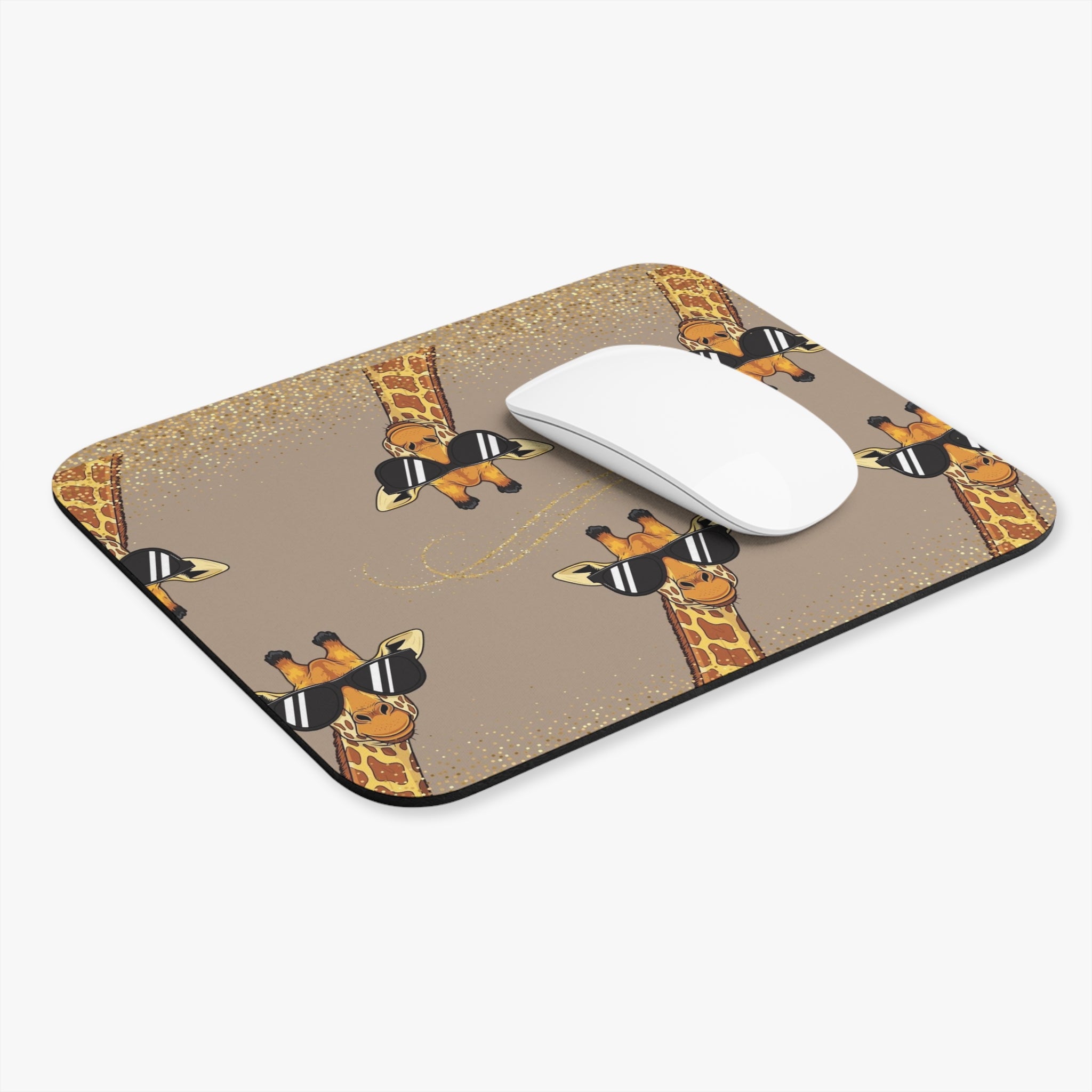 Cool Sunglasses Giraffe Mouse Pad — Fun Desk Accessory for Kids & Animal Lovers